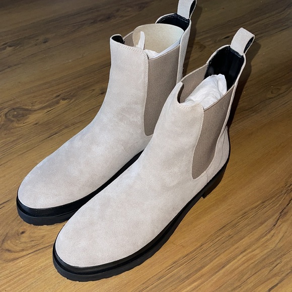 AEROSOLES Women's Leather Camila Chelsea Boot 10 Used good condition - Picture 13 of 14